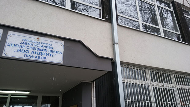 Домар са ученицом имао секс-аферу